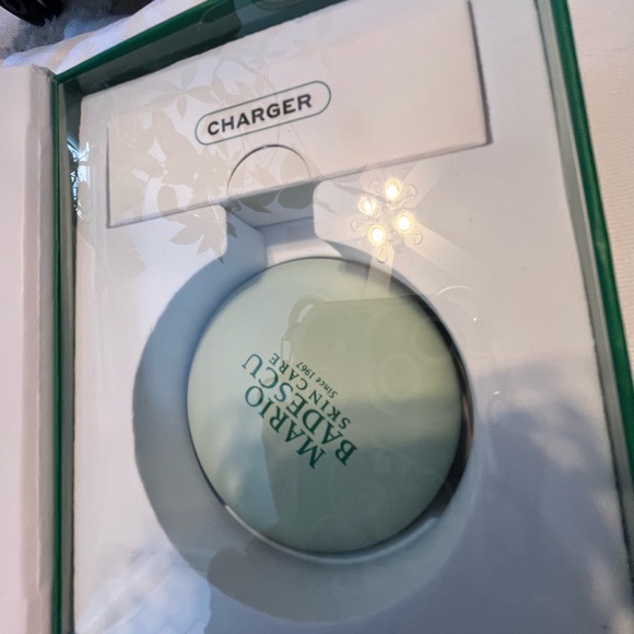 NWT Mario Badescu Red Light EMS Under Eye Patches - Picture 9 of 11